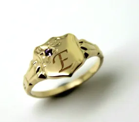 9ct Small Yellow Gold Amethyst Shield Signet Ring   Engraving Of One Initial - Choose your size