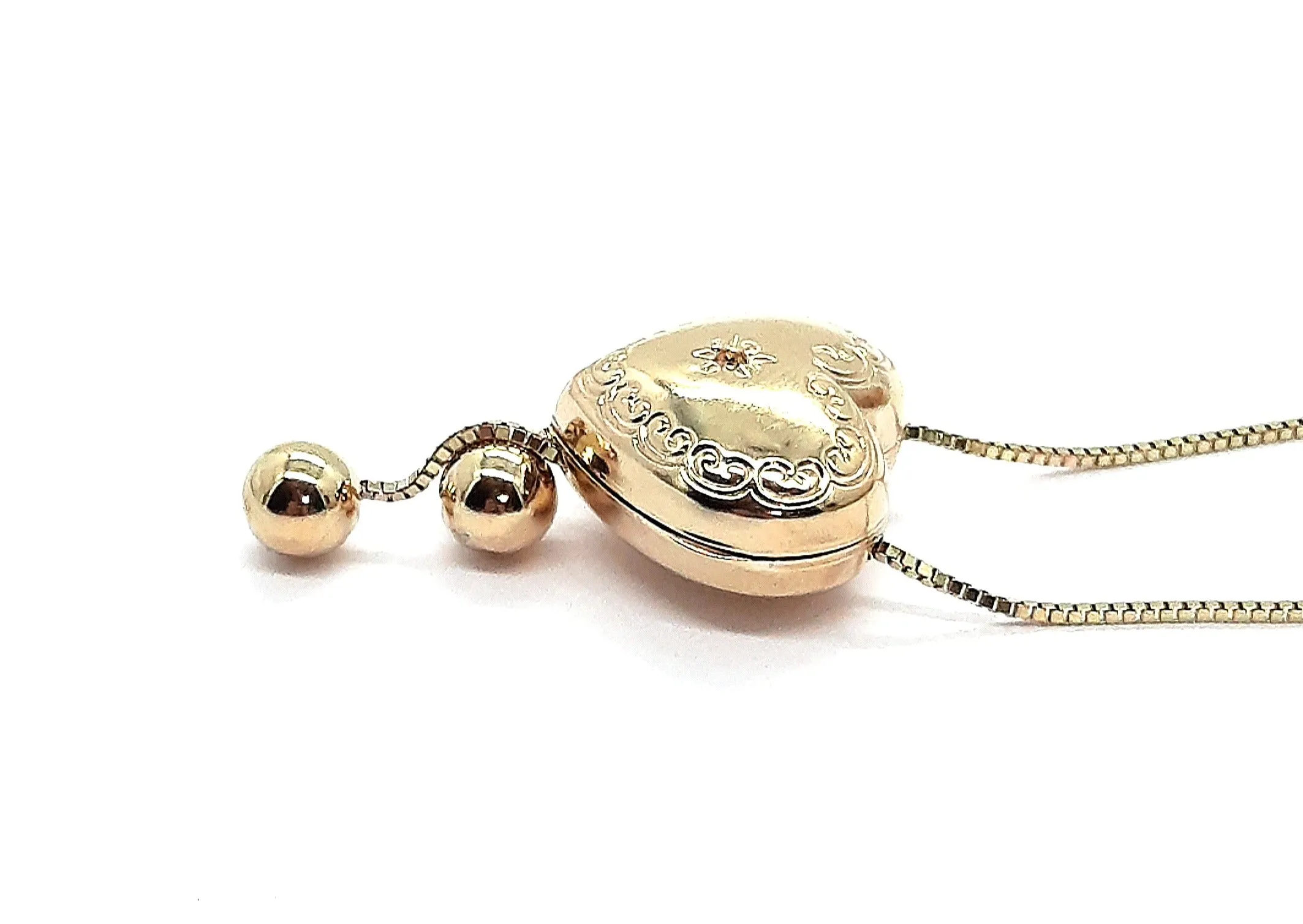 9ct Yellow Gold Chain Necklace with Heart Photo Locket