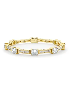 Classic Yellow Gold Emerald Cut Diamond Bracelet