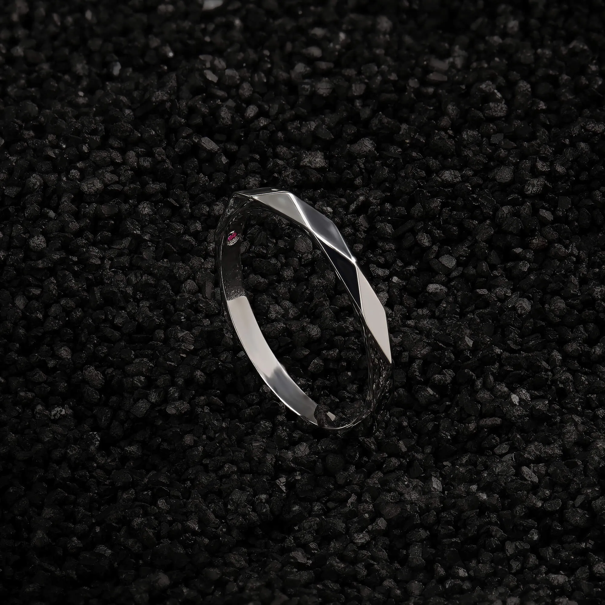 Faceted Band Ring in Silver