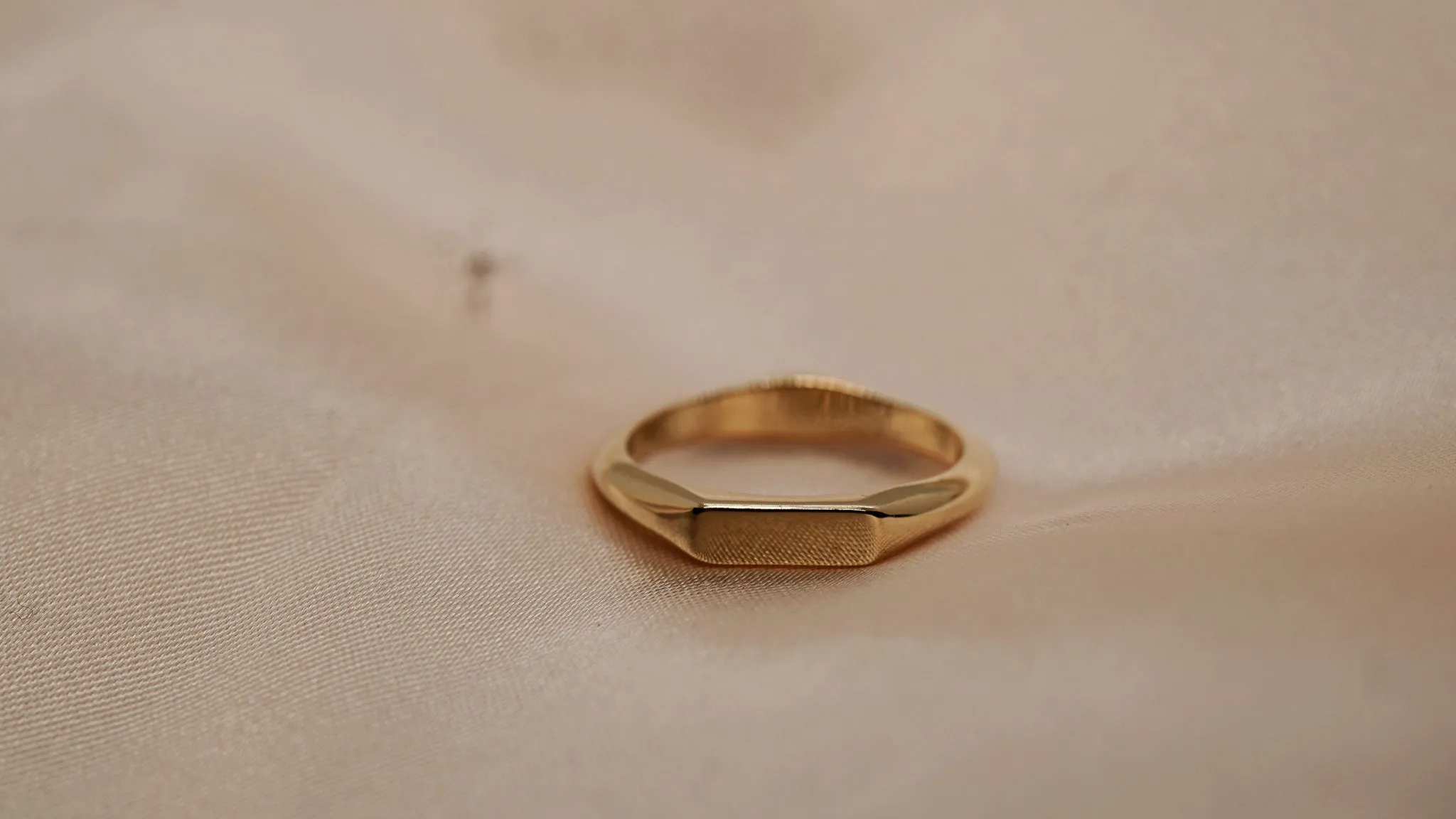 FLOR DOUBLE SIGNET RING