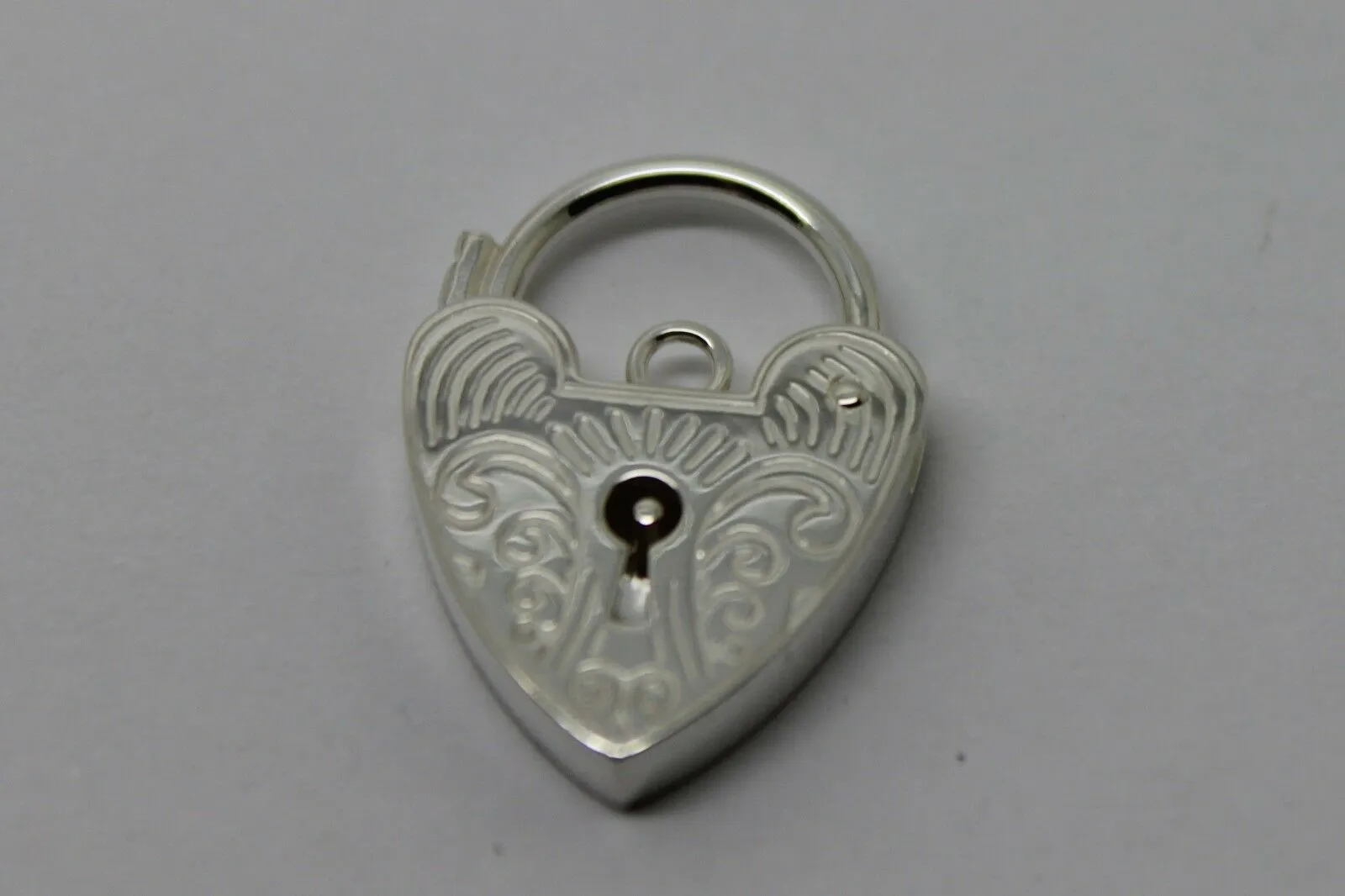 Genuine 15mm Sterling Silver 925 Engraved Heart Padlock Locket