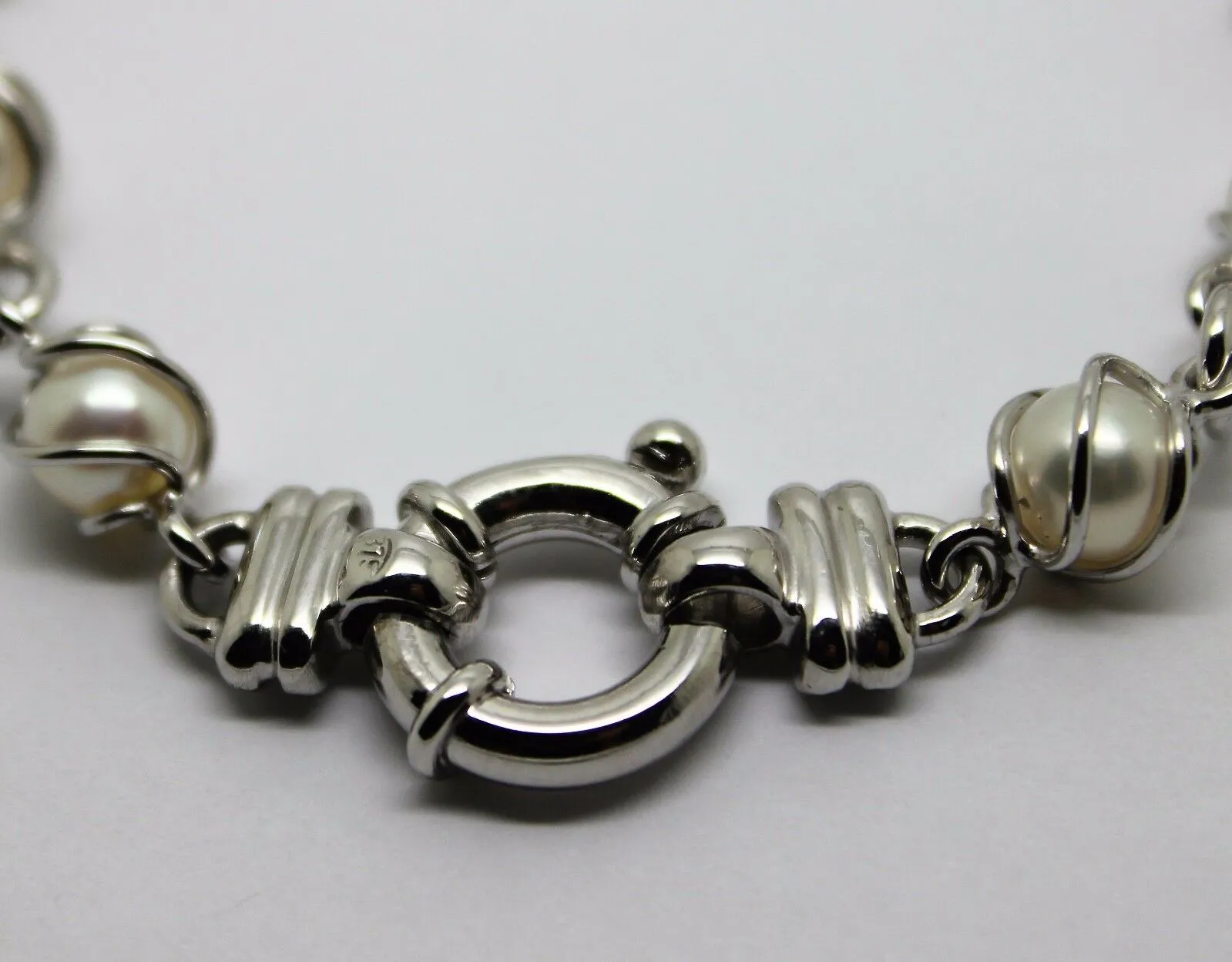 Kaedesigns New 9ct White Gold Bolt Ring Freshwater White Pearl Bracelet