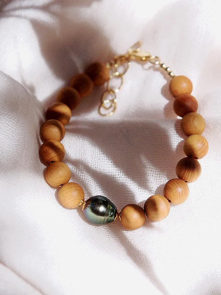 Sandalwood and Tahitian Pearl Bracelet - Roselani