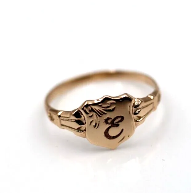 Size T1/2, 9ct 9kt Yellow, Rose or White Gold Shield Signet Ring   Engraving of one initial