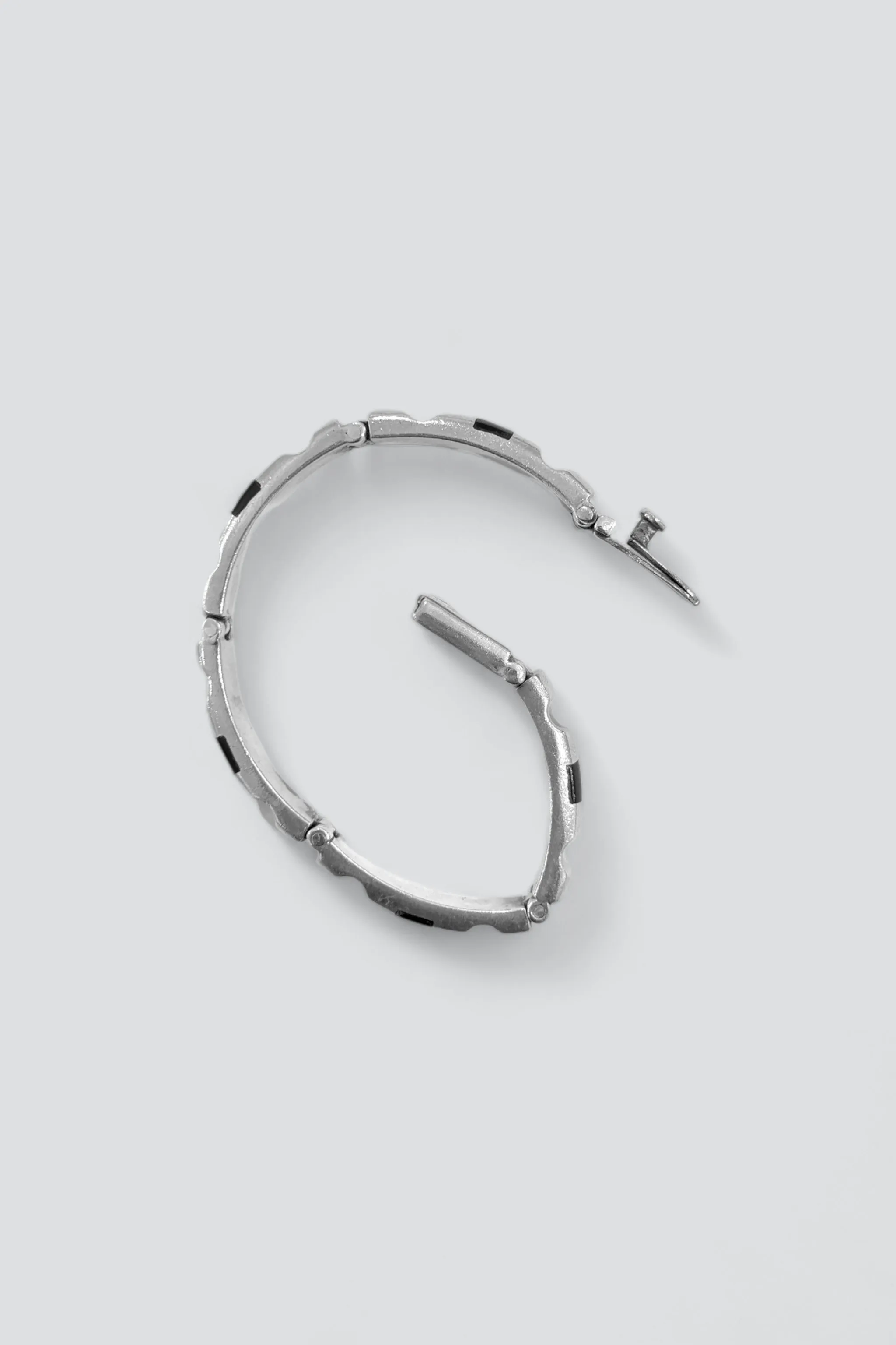 Sterling Silver Onyx Curved Notched Link Bracelet